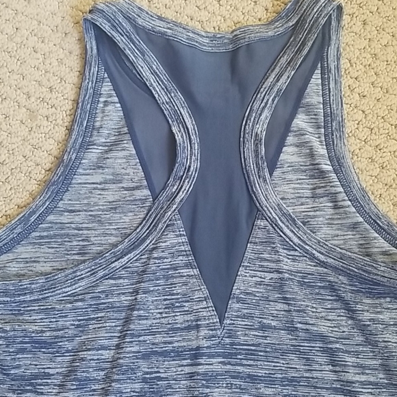 Athleta athletic tank with bra - Picture 3 of 4